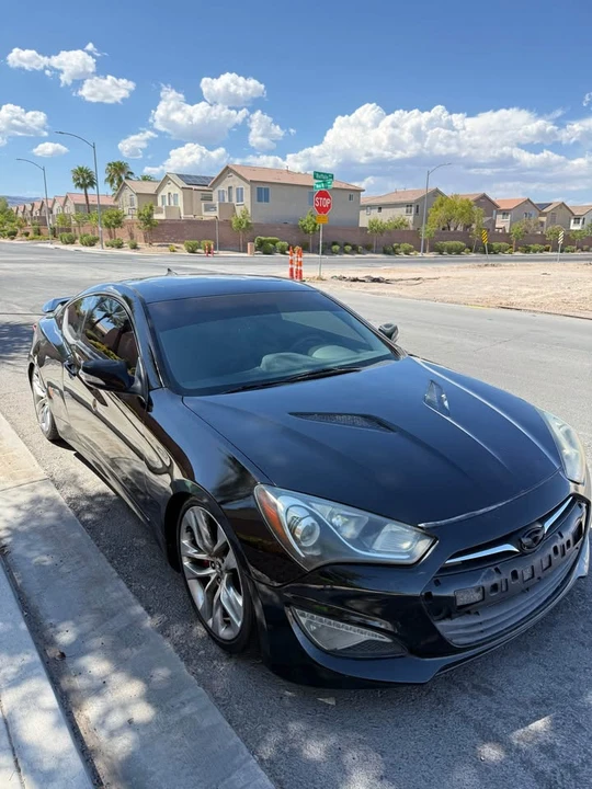 2015 Hyundai Genesis Coupe - Image 9 of 14