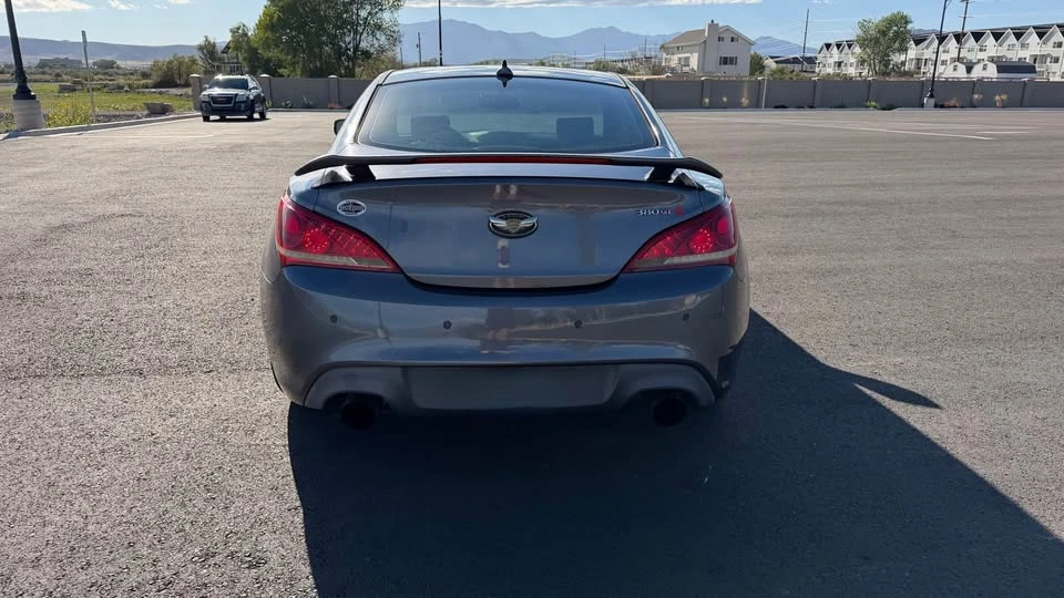 2015 Hyundai Genesis Coupe - Image 2 of 16