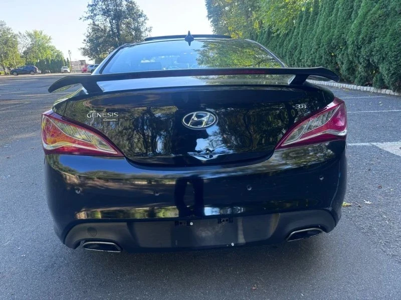 2015 Hyundai Genesis Coupe - Image 6 of 12