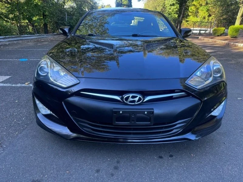 2015 Hyundai Genesis Coupe - Image 2 of 12