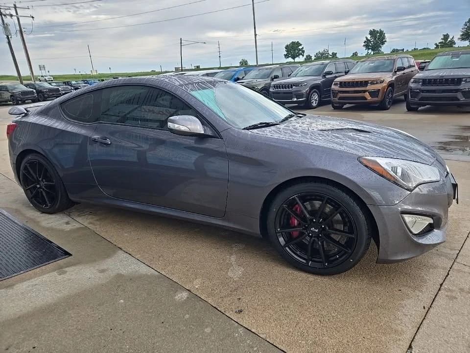 2015 Hyundai Genesis Coupe - Image 6 of 17