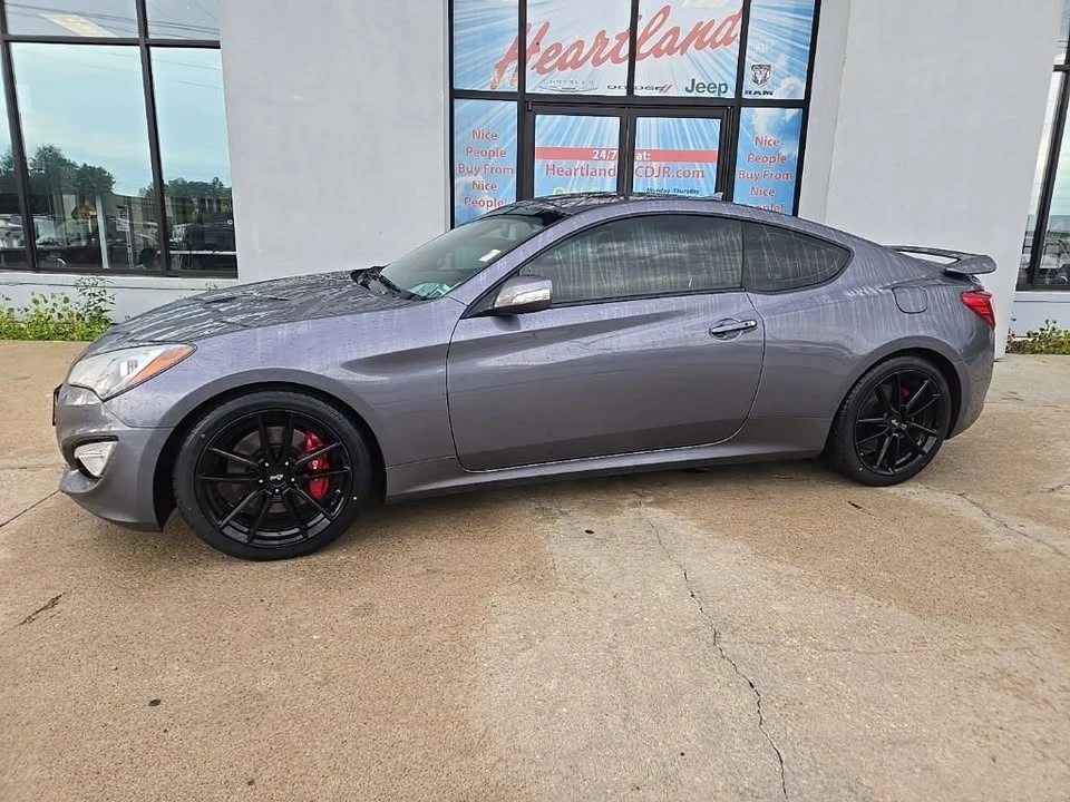 2015 Hyundai Genesis Coupe - Image 2 of 17