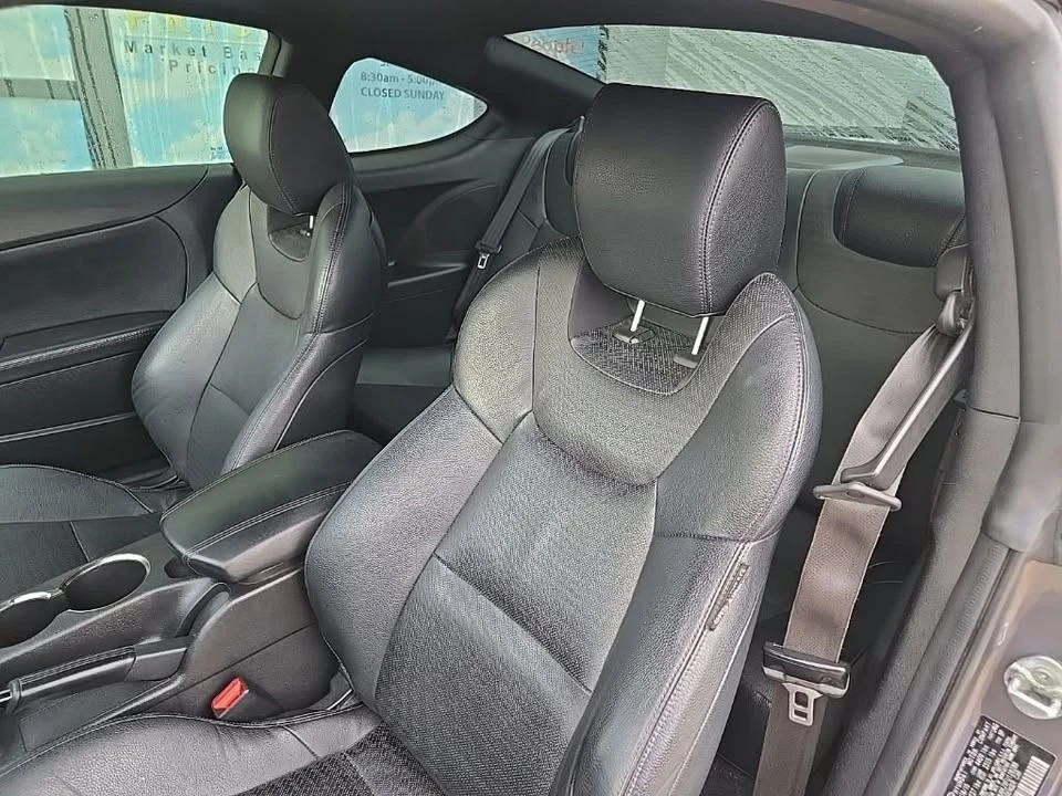 2015 Hyundai Genesis Coupe - Image 9 of 17