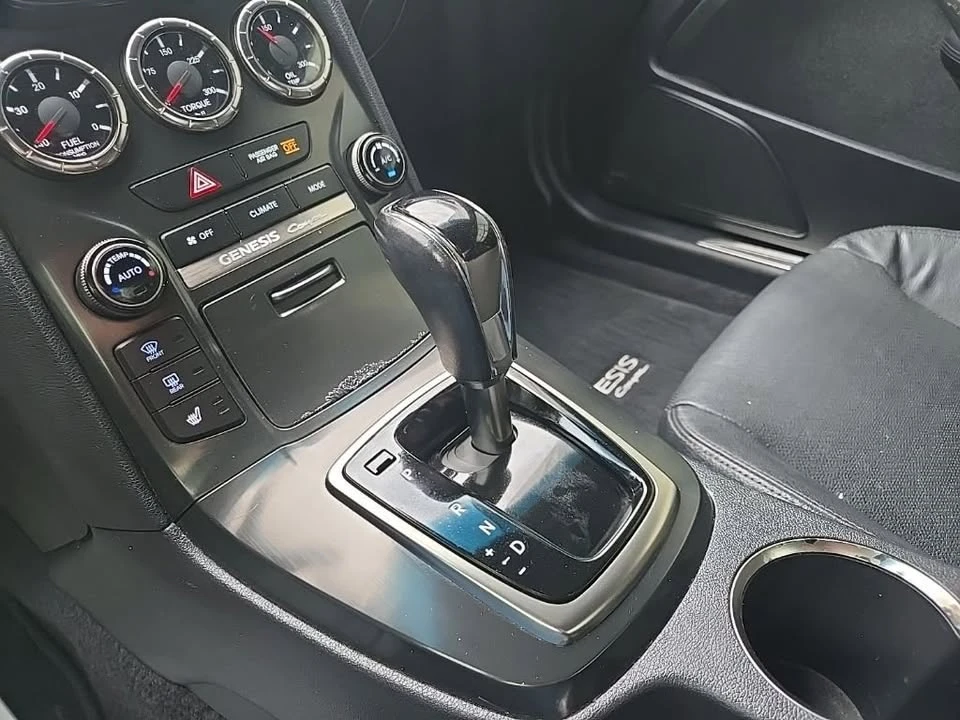 2015 Hyundai Genesis Coupe - Image 14 of 17
