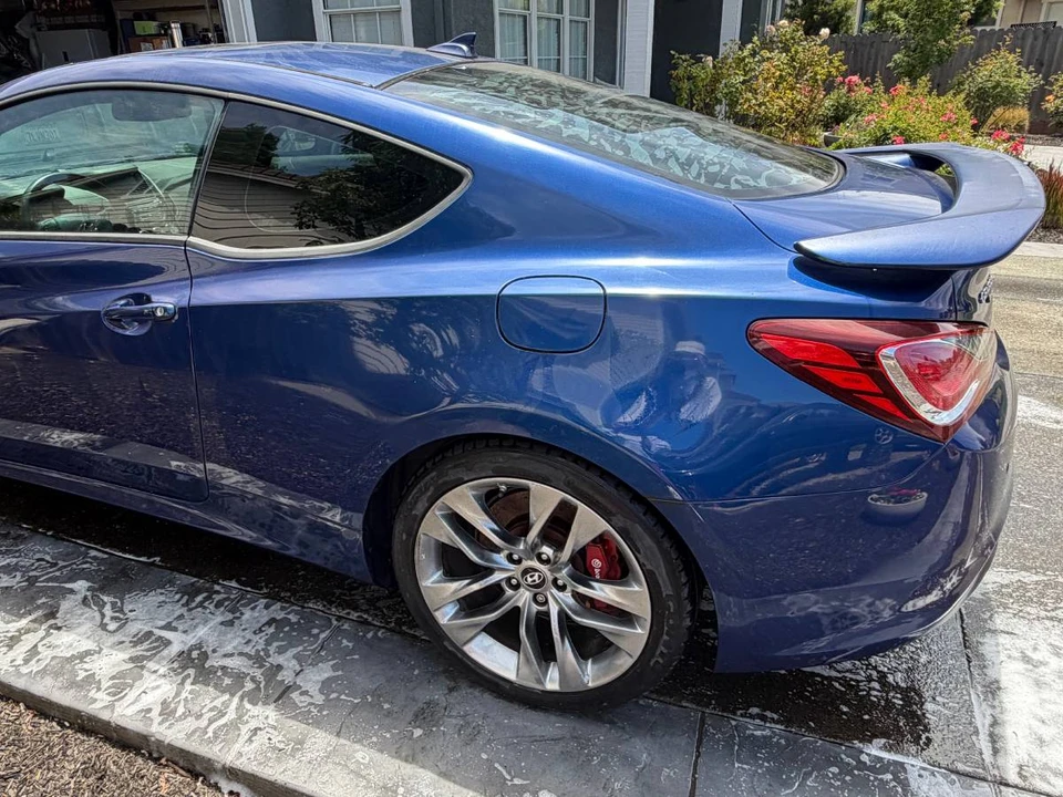 2015 Hyundai Genesis Coupe - Image 7 of 15