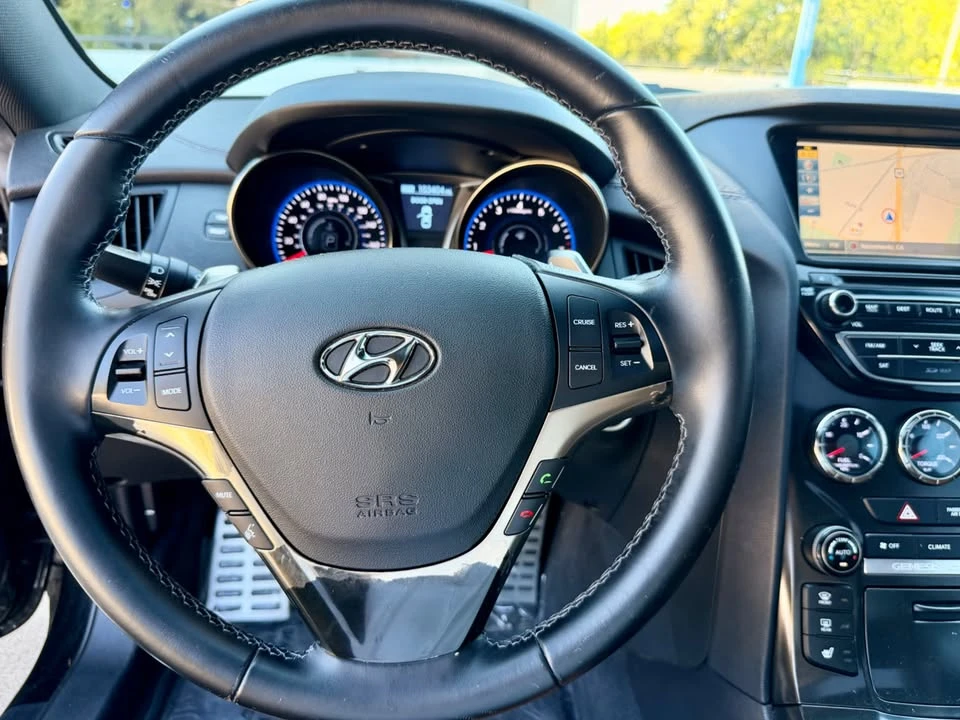 2015 Hyundai Genesis Coupe - Image 18 of 20