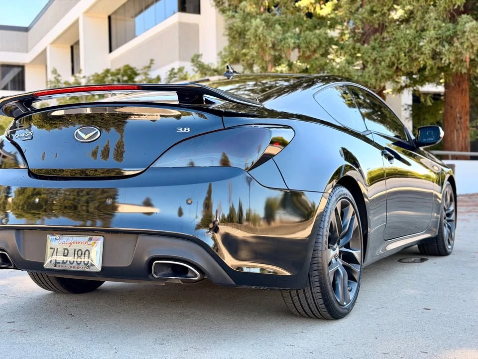 2015 Hyundai Genesis Coupe - Image 11 of 20