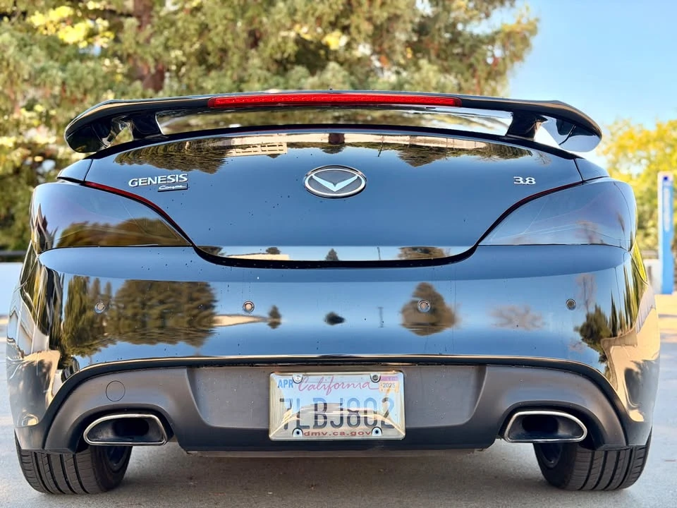 2015 Hyundai Genesis Coupe - Image 10 of 20