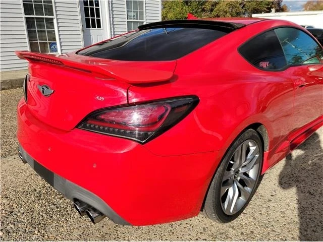 2015 Hyundai Genesis Coupe - Image 15 of 31