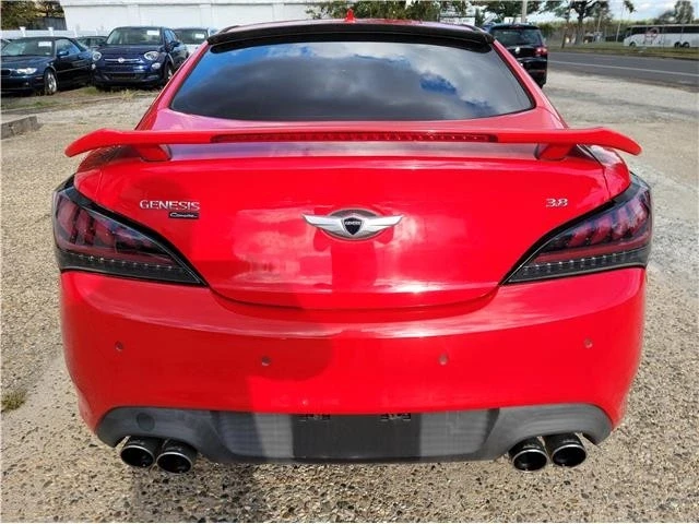 2015 Hyundai Genesis Coupe - Image 4 of 31