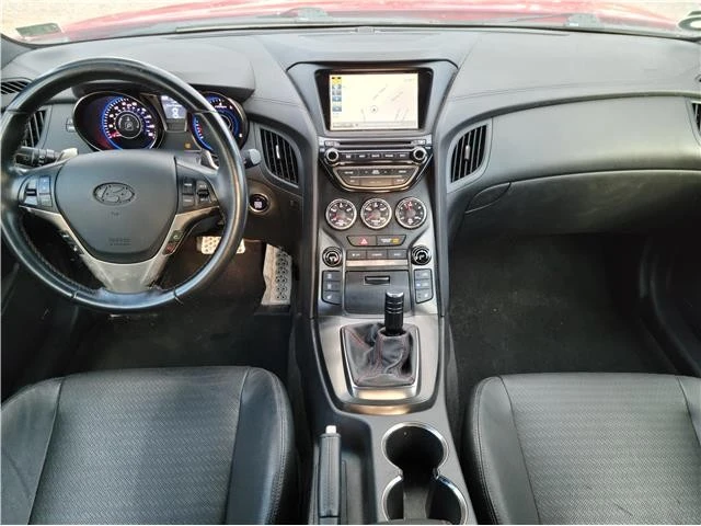 2015 Hyundai Genesis Coupe - Image 27 of 31