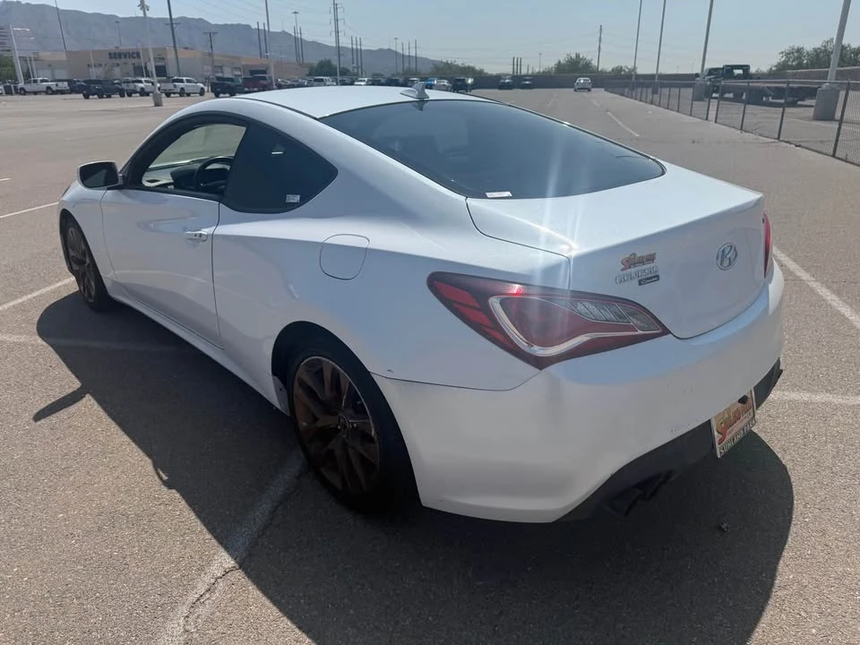 2015 Hyundai Genesis Coupe - Image 5 of 8