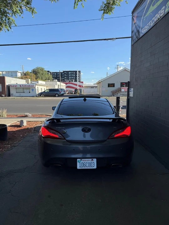 2015 Hyundai Genesis Coupe - Image 14 of 17