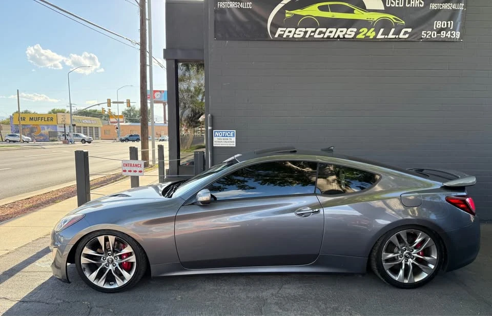 2015 Hyundai Genesis Coupe - Image 2 of 17