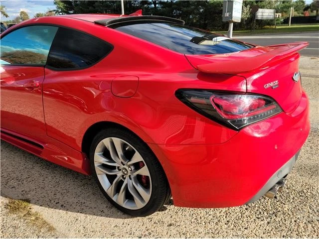 2015 Hyundai Genesis Coupe - Image 16 of 21
