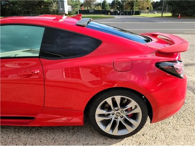 2015 Hyundai Genesis Coupe - Image 17 of 21