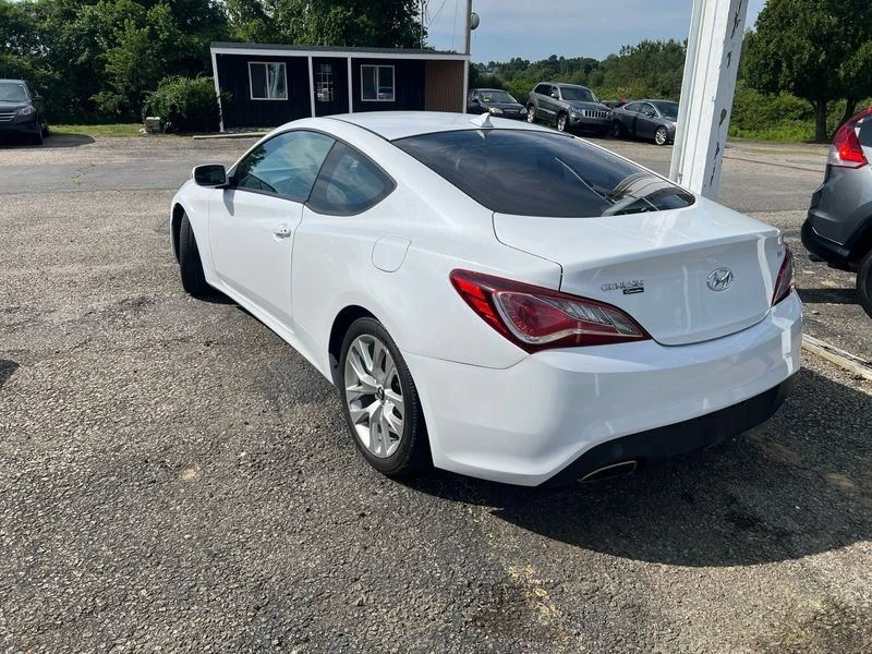 2015 Hyundai Genesis Coupe - Image 6 of 13