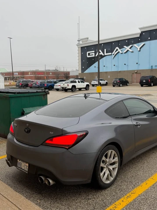 2015 Hyundai Genesis Coupe - Image 2 of 6