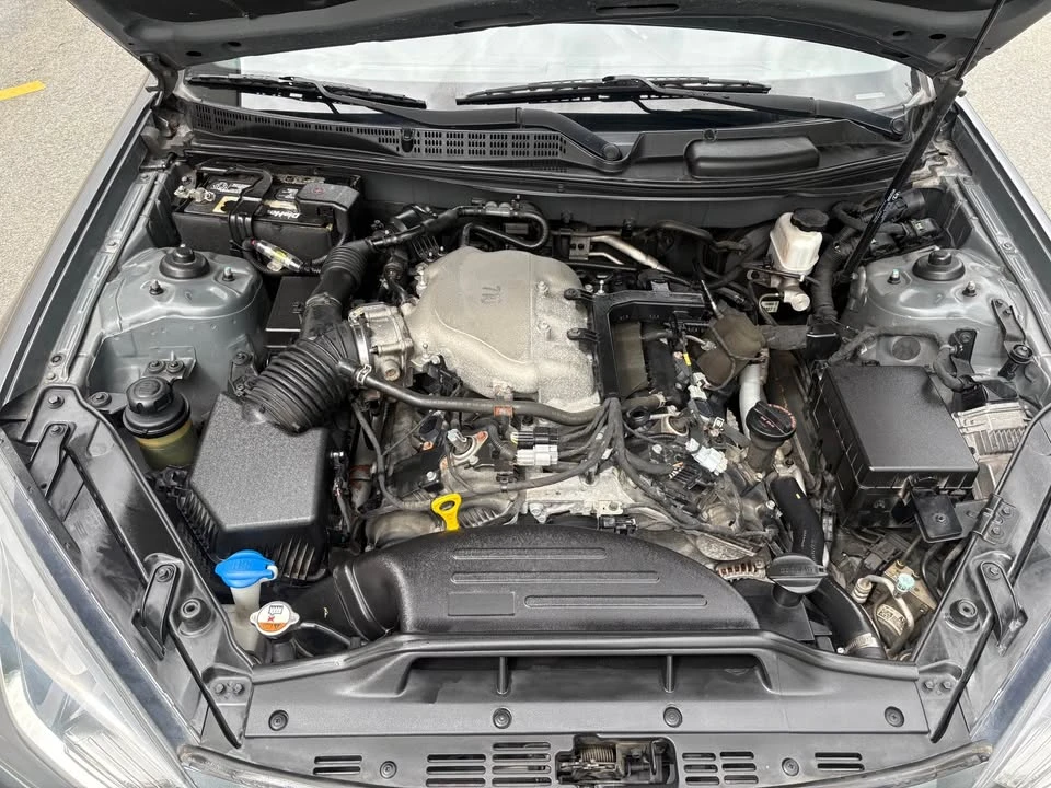 2015 Hyundai Genesis Coupe - Image 16 of 18
