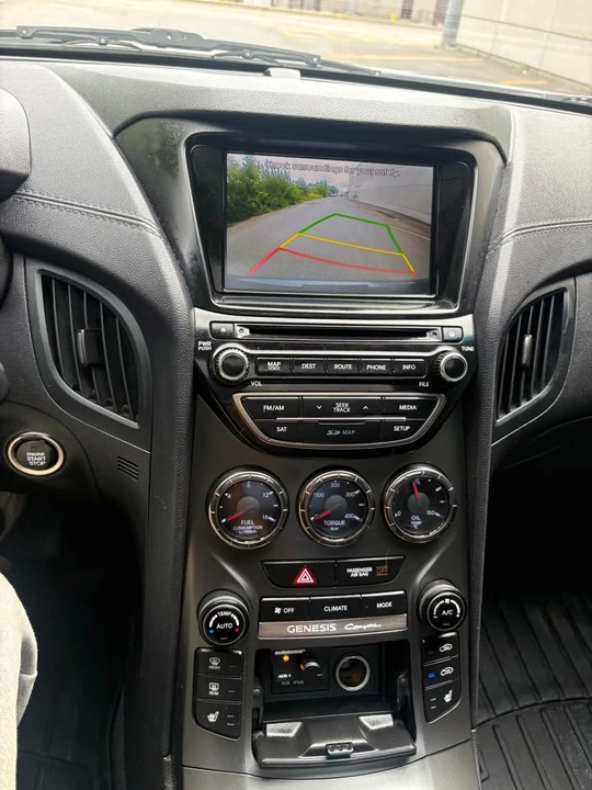 2015 Hyundai Genesis Coupe - Image 13 of 18