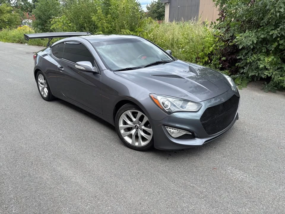 2015 Hyundai Genesis Coupe - Image 2 of 16