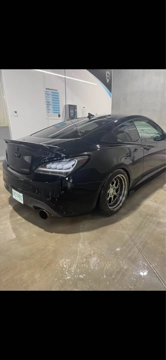 2015 Hyundai Genesis Coupe - Image 4 of 10