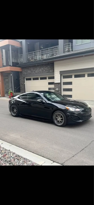 2015 Hyundai Genesis Coupe - Image 3 of 10