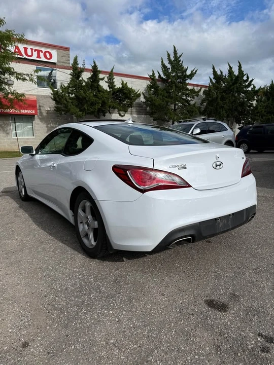 2015 Hyundai Genesis Coupe - Image 6 of 16