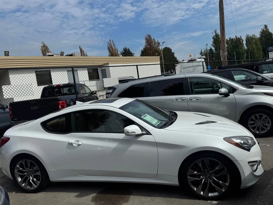 2015 Hyundai Genesis Coupe - Image 3 of 9