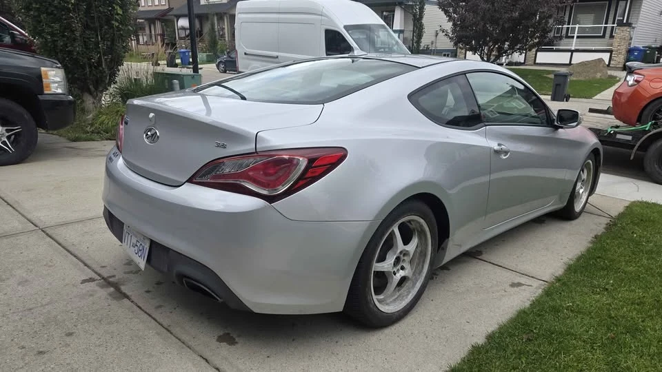 2015 Hyundai Genesis Coupe - Image 4 of 11