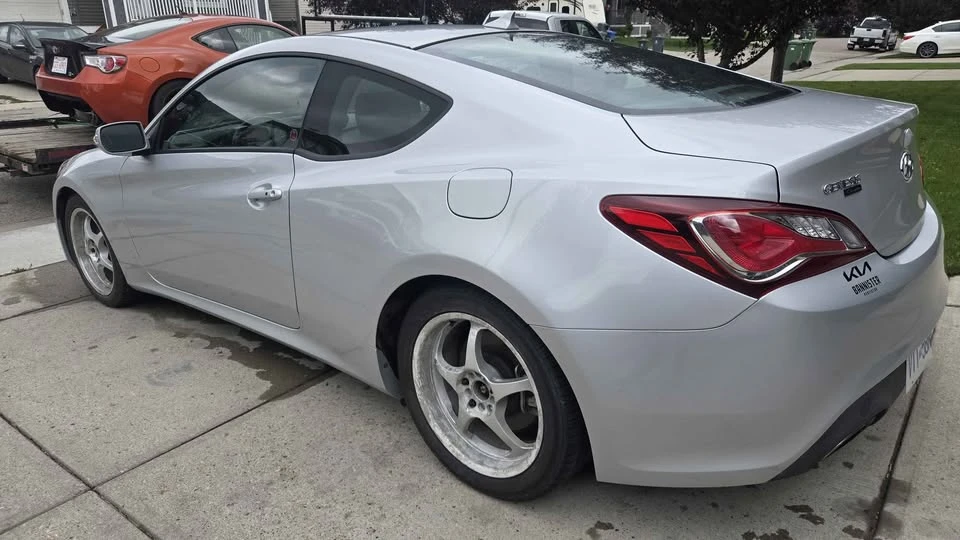 2015 Hyundai Genesis Coupe - Image 5 of 11