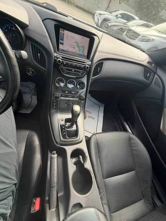 2015 Hyundai Genesis Coupe - Image 7 of 9