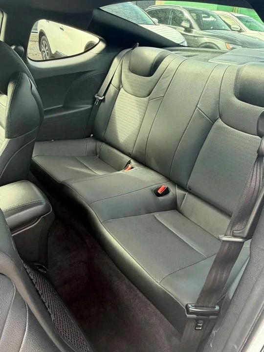2015 Hyundai Genesis Coupe - Image 6 of 9