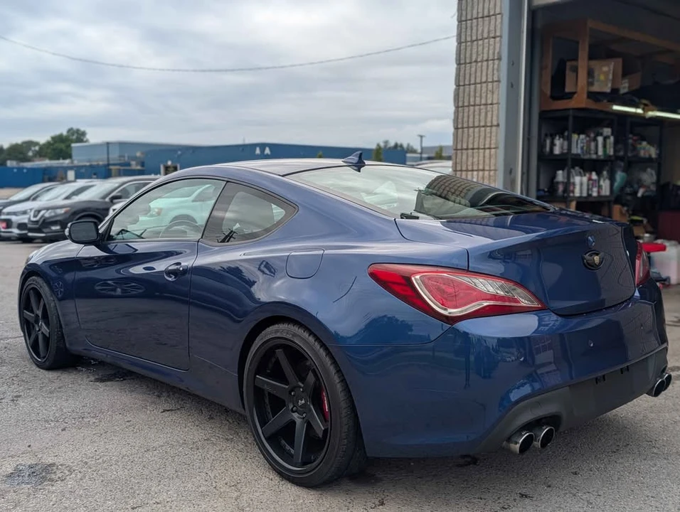 2015 Hyundai Genesis Coupe - Image 9 of 11