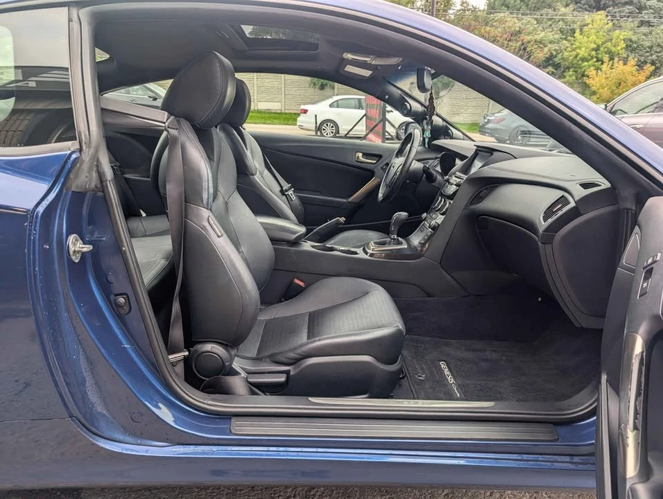 2015 Hyundai Genesis Coupe - Image 7 of 11