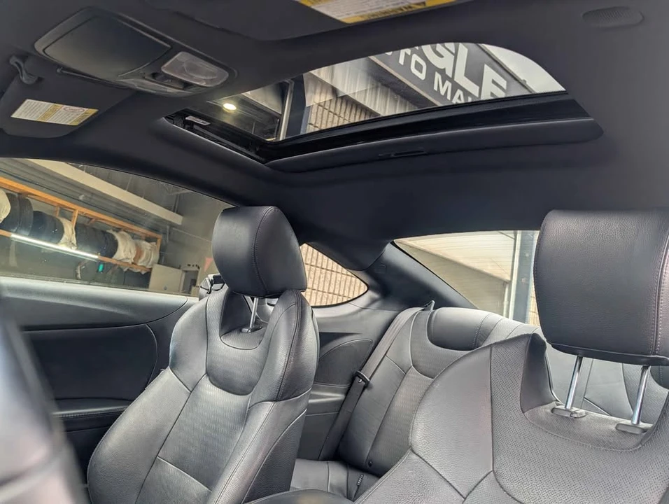 2015 Hyundai Genesis Coupe - Image 11 of 11