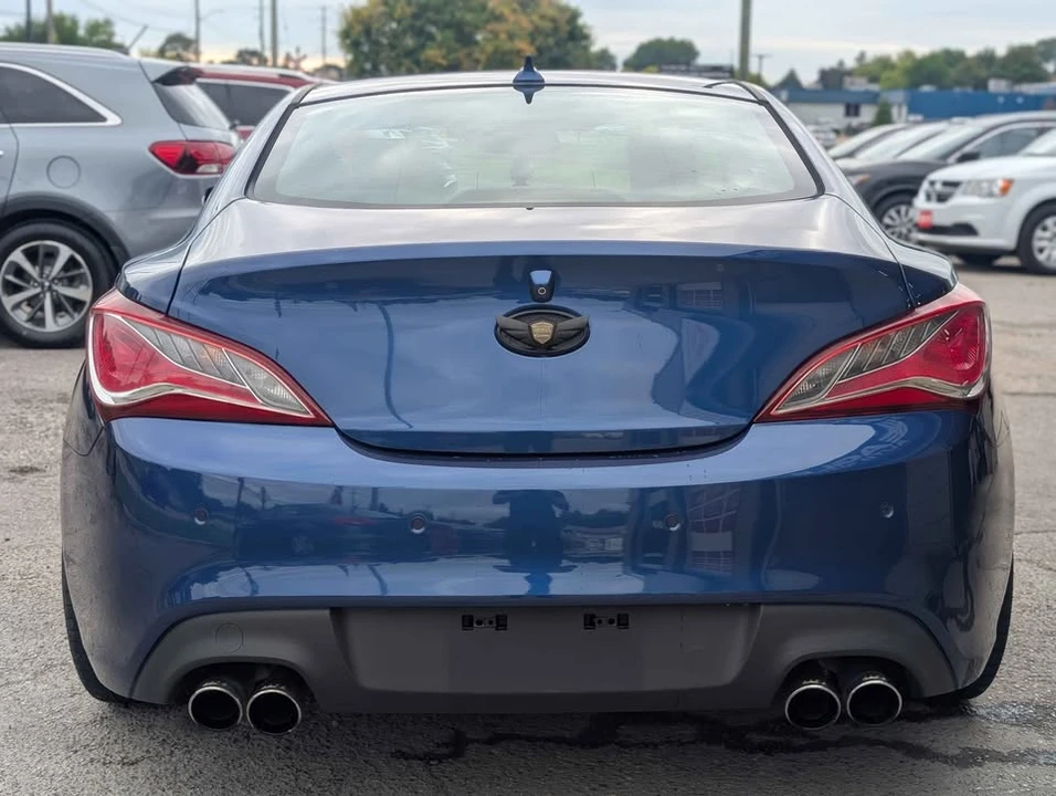 2015 Hyundai Genesis Coupe - Image 8 of 11