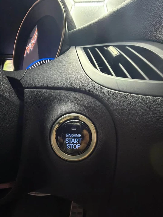 2015 Hyundai Genesis Coupe - Image 14 of 20