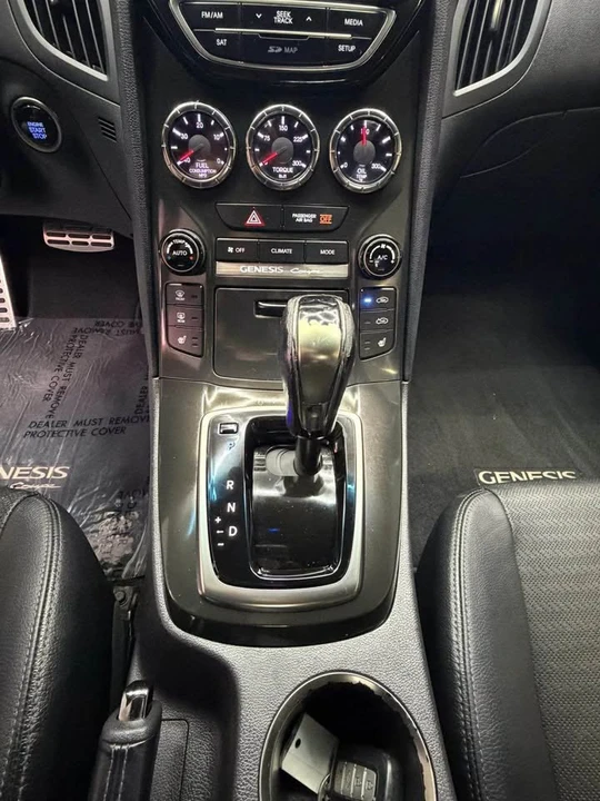 2015 Hyundai Genesis Coupe - Image 12 of 20