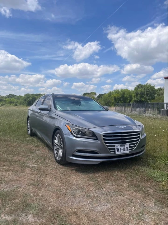2015 Hyundai Genesis - Image 5 of 7