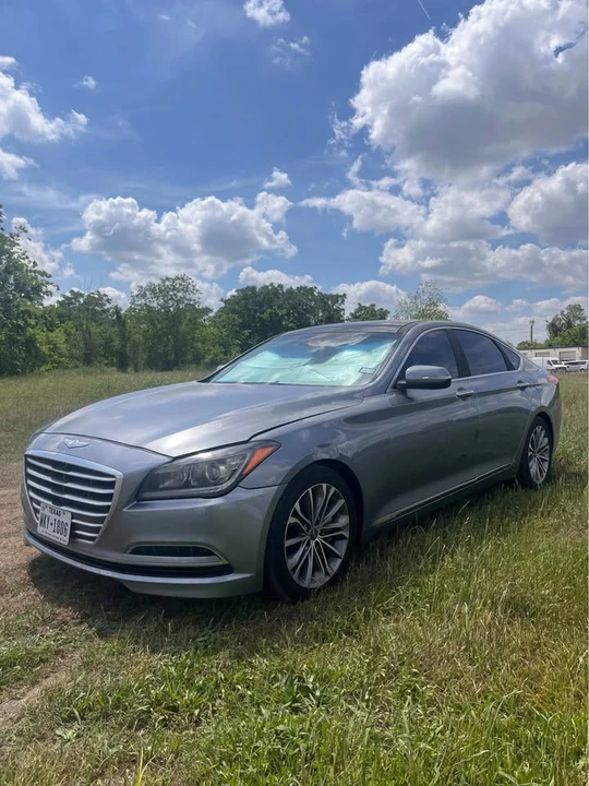 2015 Hyundai Genesis - Image 4 of 7