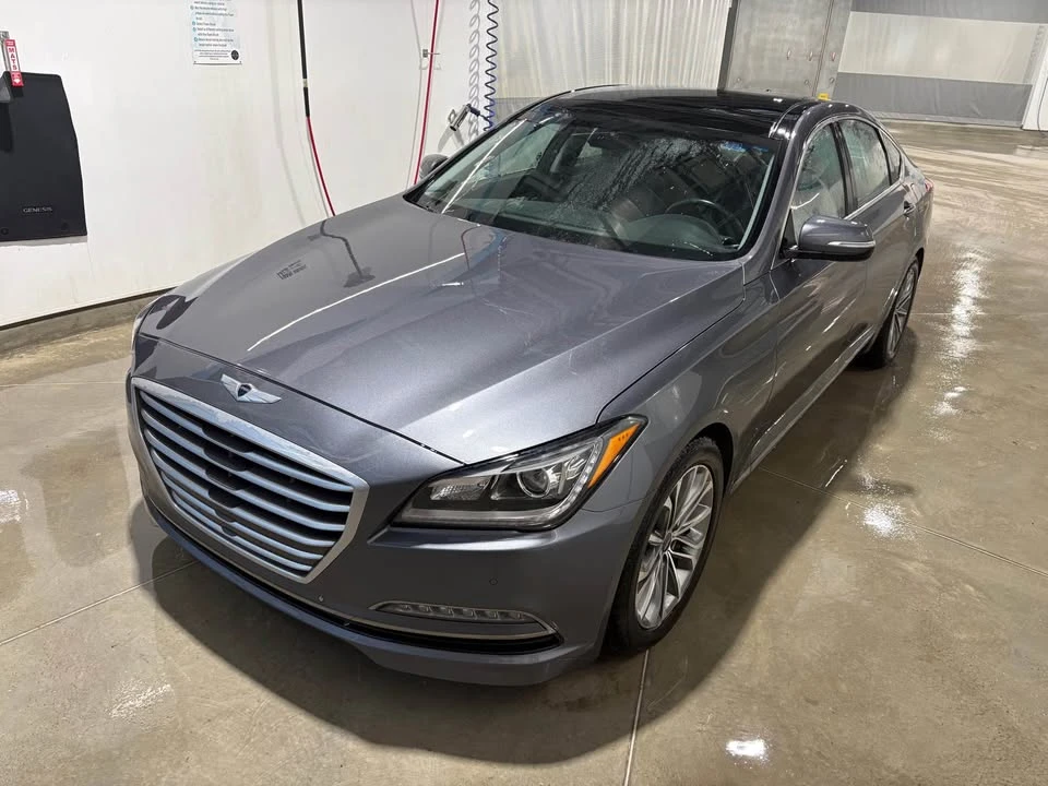 2015 Hyundai Genesis - Image 2 of 10