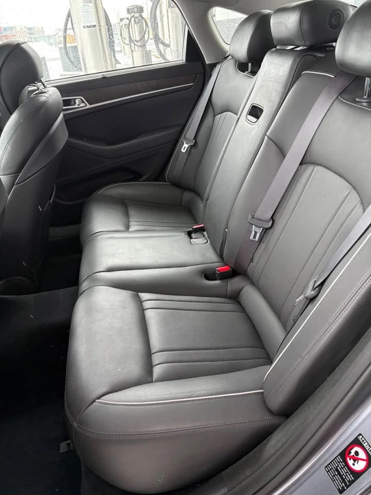 2015 Hyundai Genesis - Image 10 of 10