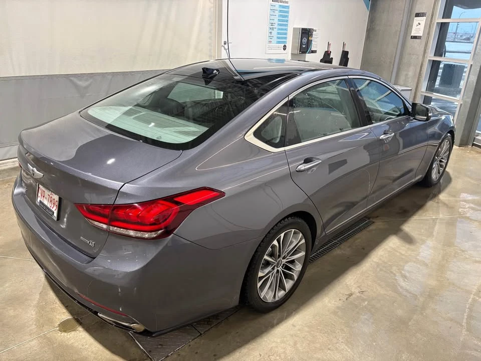 2015 Hyundai Genesis - Image 5 of 10