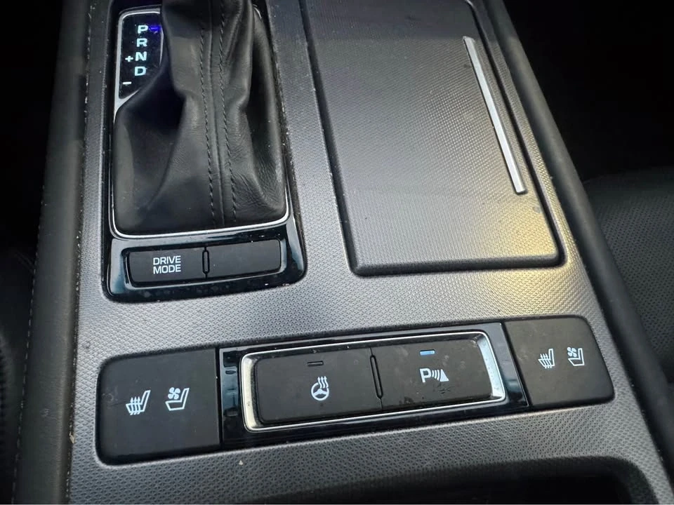 2015 Hyundai Genesis - Image 19 of 19