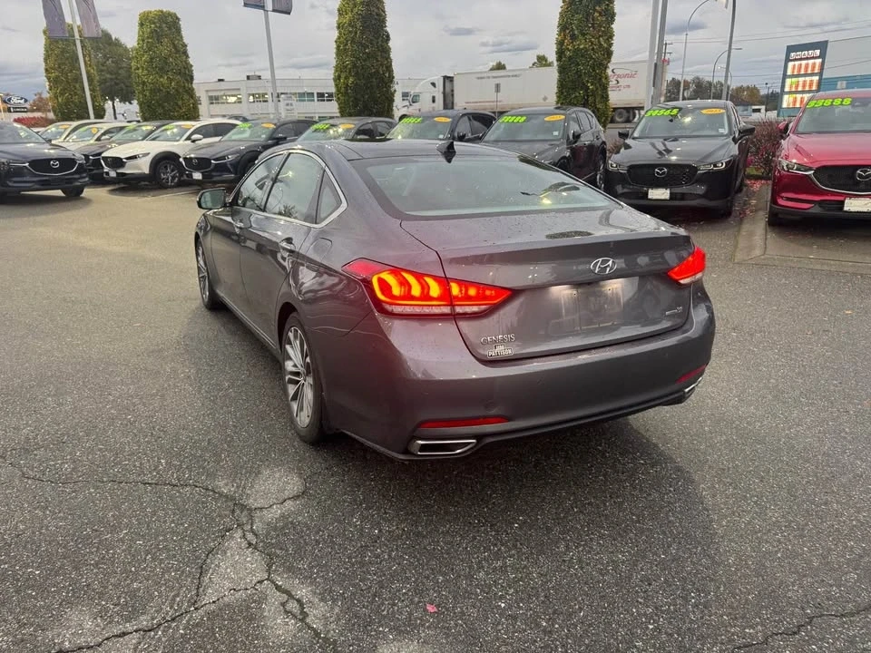 2015 Hyundai Genesis - Image 6 of 19
