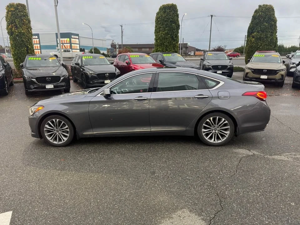 2015 Hyundai Genesis - Image 7 of 19