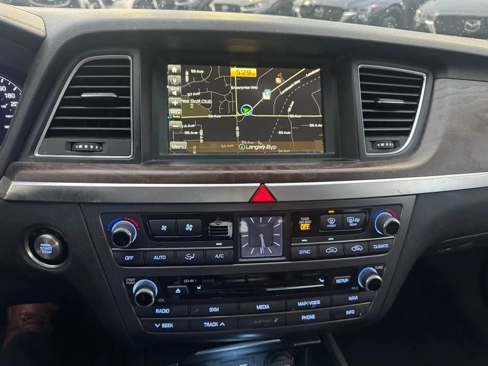 2015 Hyundai Genesis - Image 17 of 19