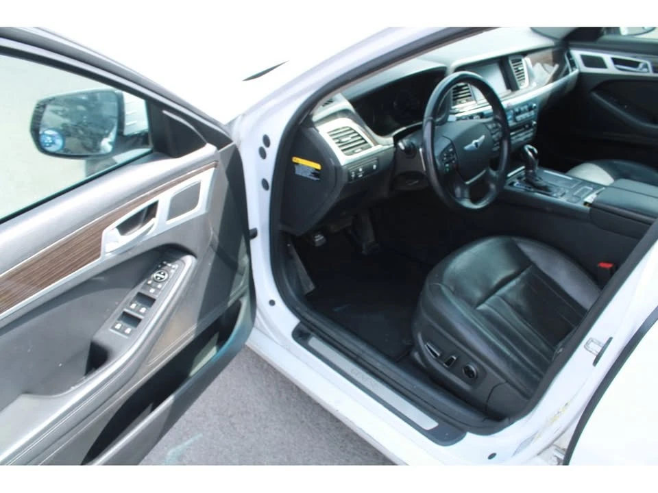 2015 Hyundai Genesis - Image 20 of 20