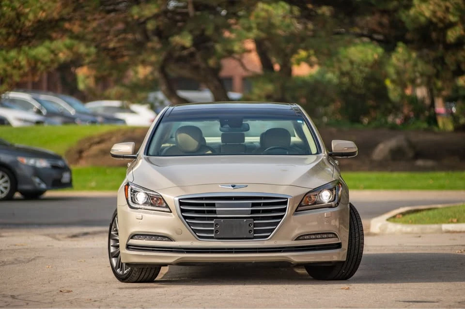2015 Hyundai Genesis - Image 2 of 20